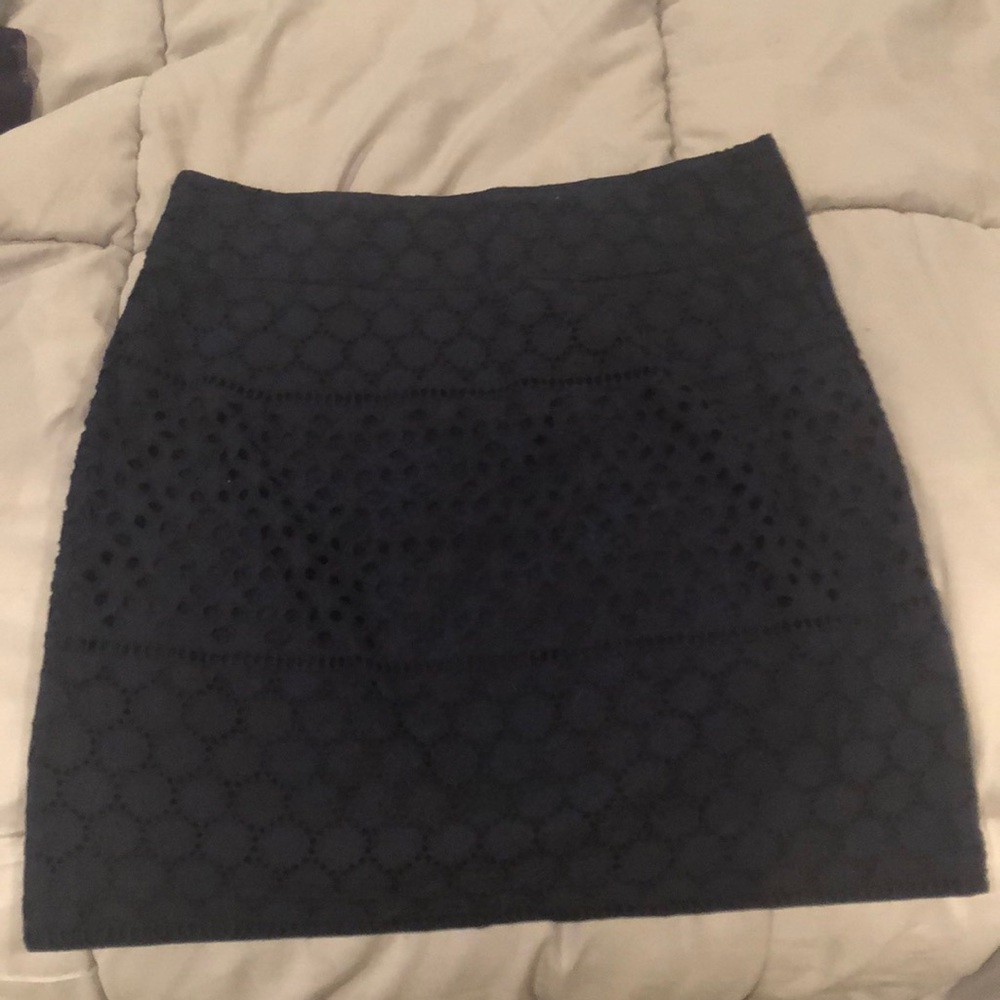 Banana republic eyelet navy skirt- size 0 petite